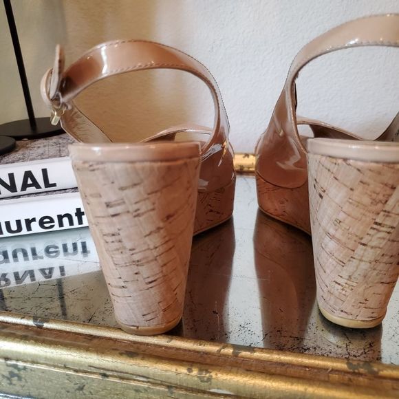 Stuwart Weitzman wedge nude patent - Picture 8 of 12
